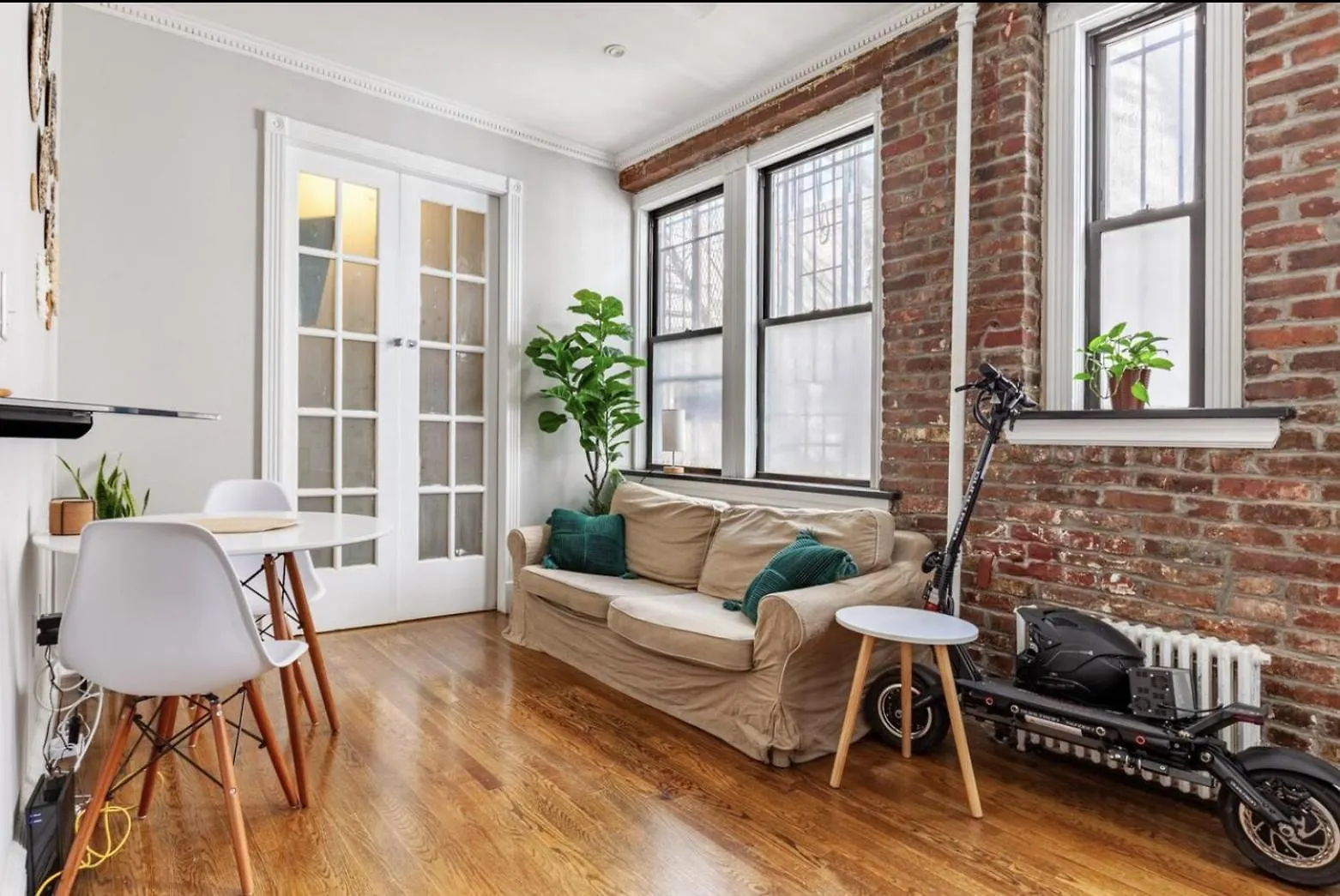 Lovely Room At 3 Bedroom Apt At The Heart Of East Village New York United States